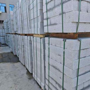 咸宁芝麻白路牙石，路侧石