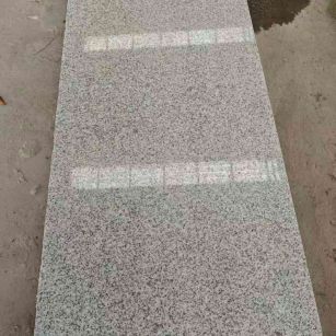 咸宁芝麻白光面毛板