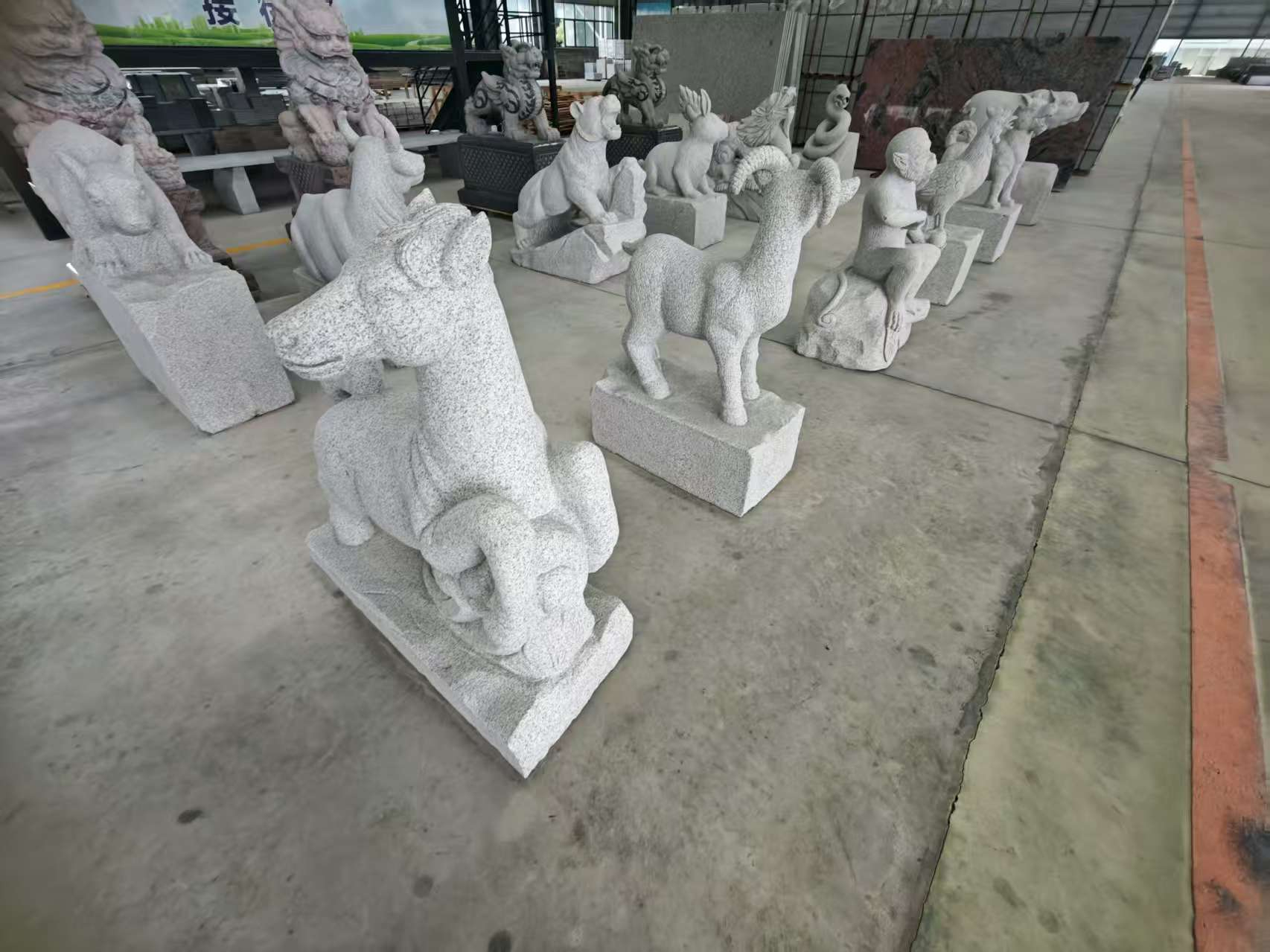 咸宁芝麻白雕刻 十二生肖 异形雕刻