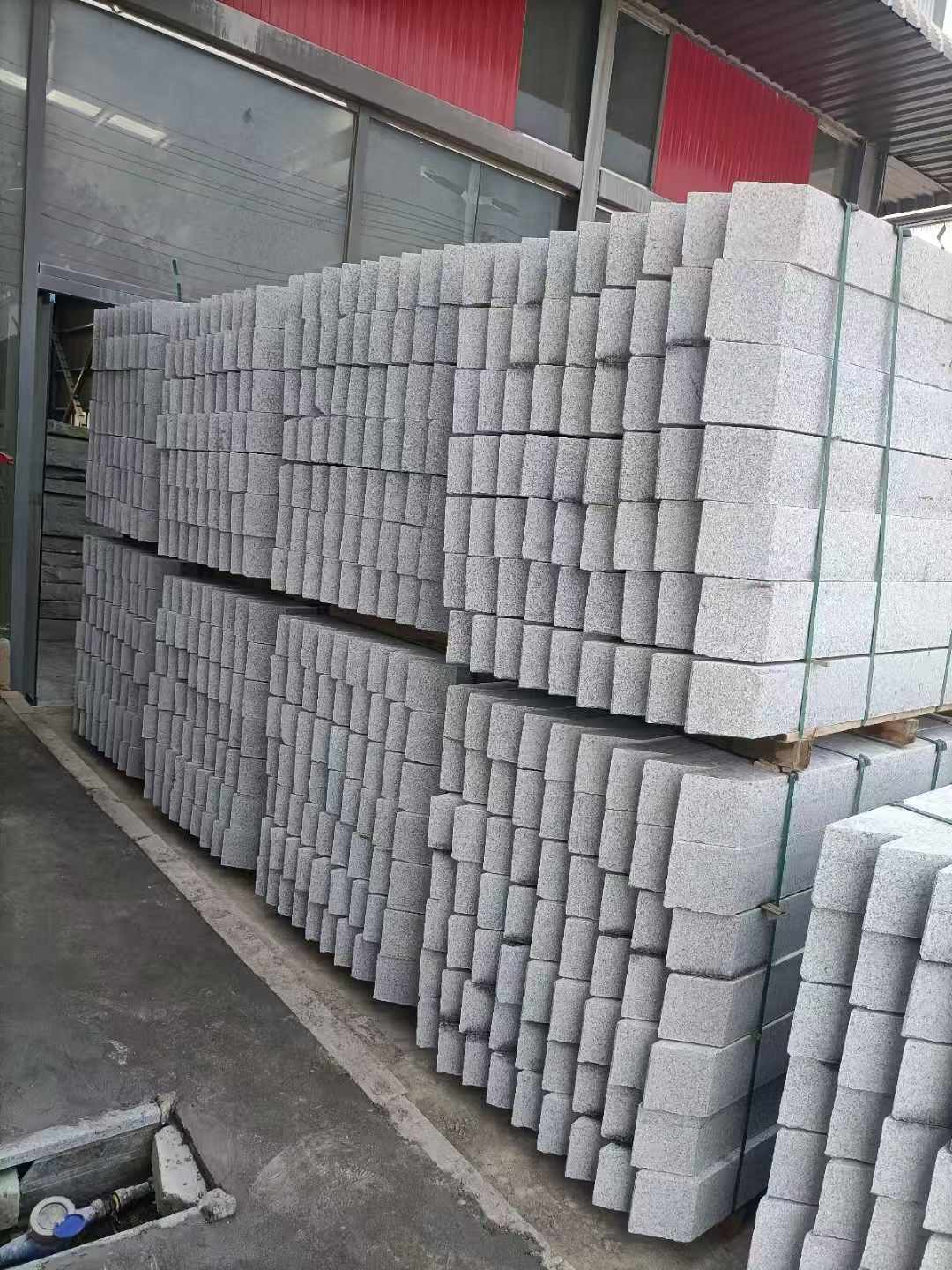 咸宁芝麻白树围石 树池