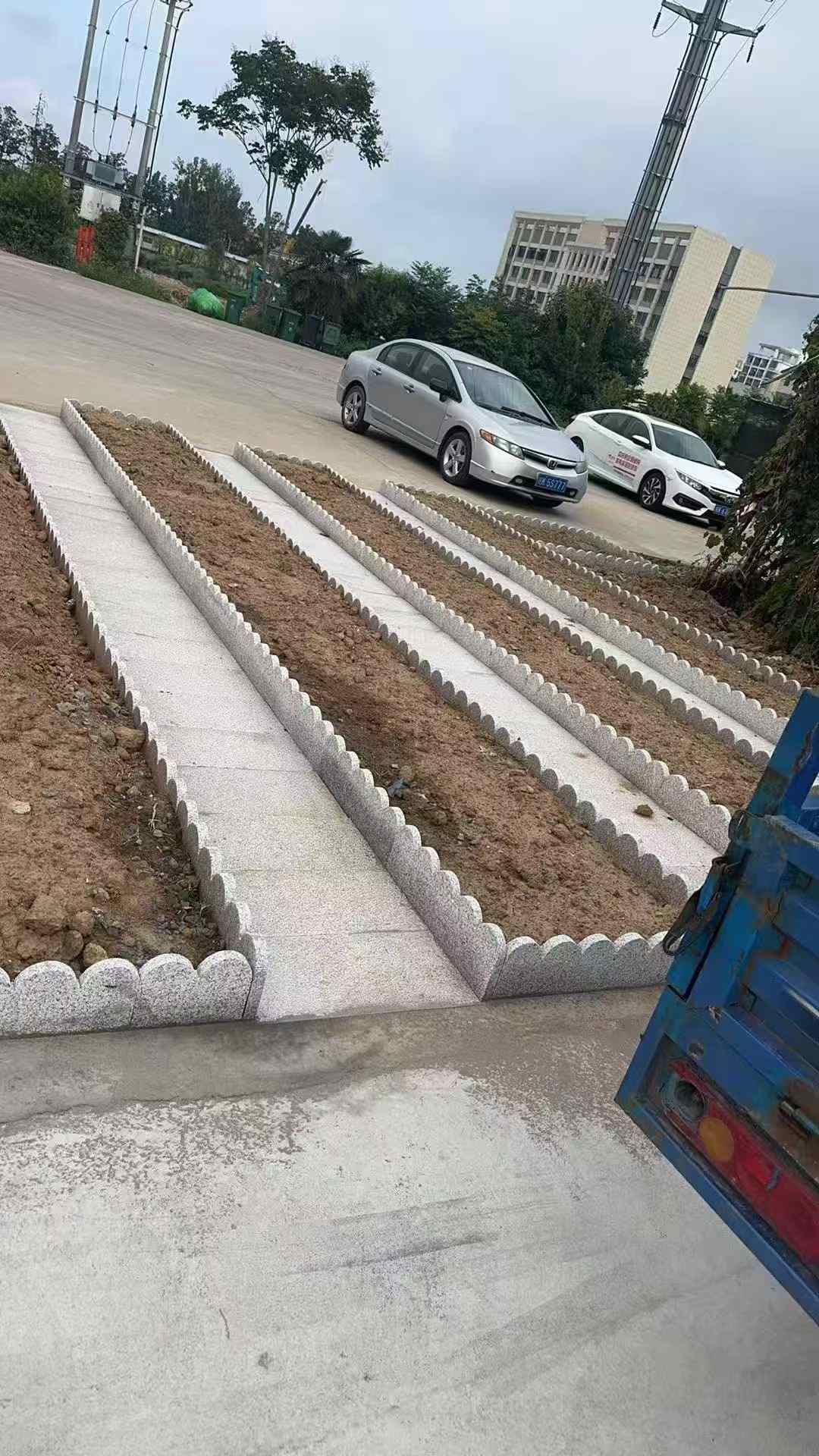 咸宁芝麻白花边石